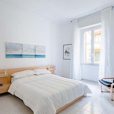 Arezzo Apartment, Metro Bologna E Bus Per La Sapienza, 4 Persone, Wifi Рим Экстерьер фото
