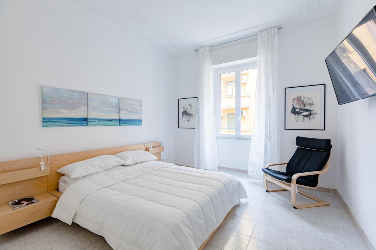 Arezzo Apartment, Metro Bologna E Bus Per La Sapienza, 4 Persone, Wifi Рим Экстерьер фото