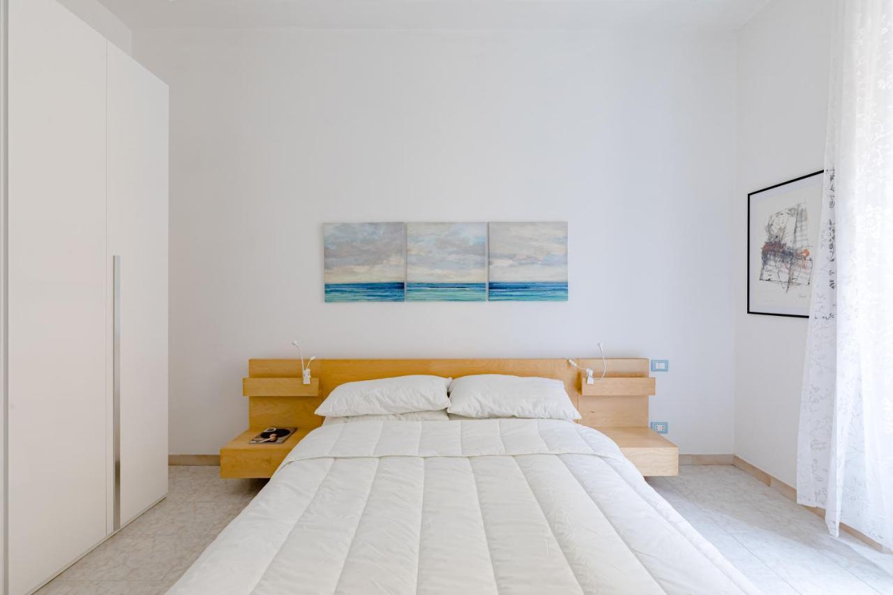 Arezzo Apartment, Metro Bologna E Bus Per La Sapienza, 4 Persone, Wifi Рим Экстерьер фото